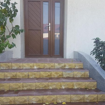شقة Casa Soarelui Roşu المظهر الخارجي الصورة