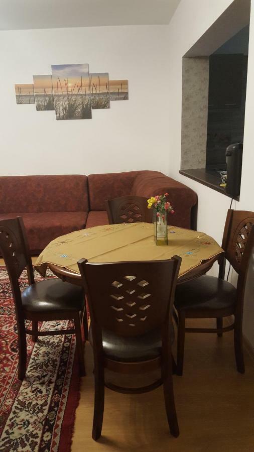شقة Casa Soarelui Roşu المظهر الخارجي الصورة